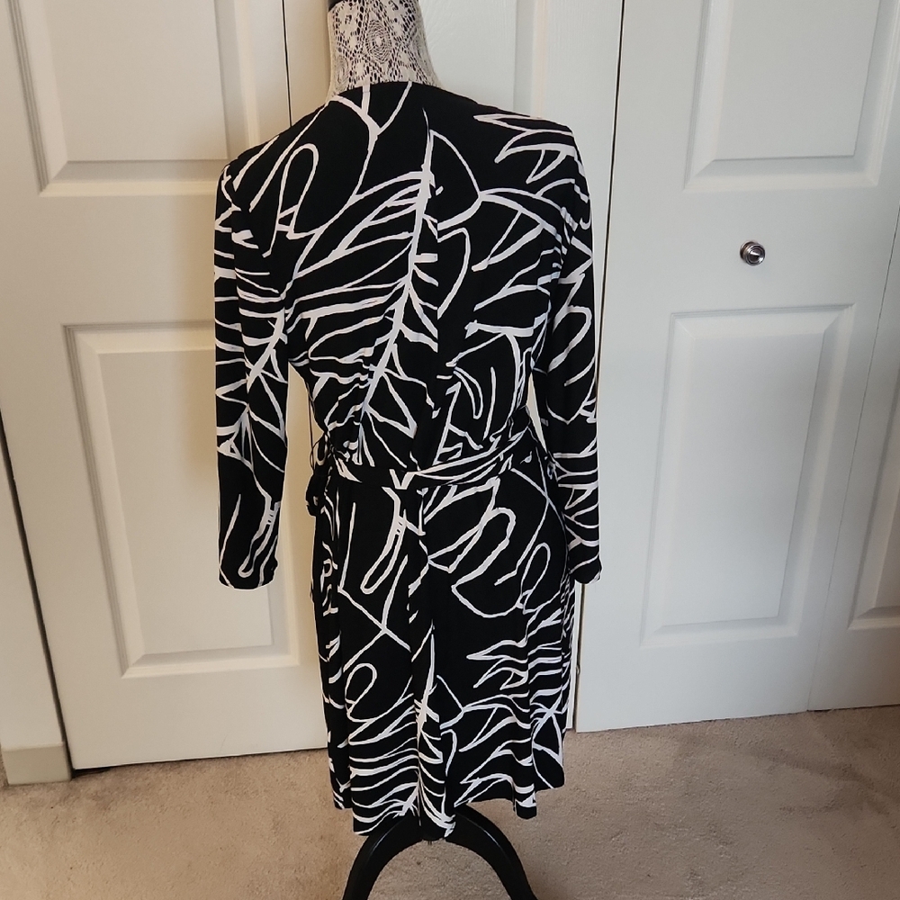 Donna Morgan Black and White Wrap Dress - Picture 3 of 5
